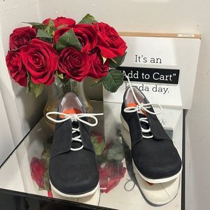 LADIES CLARKS UNSTRUCTURED SUEDE SHOES
